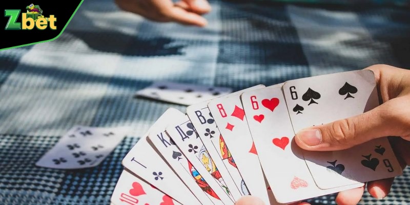 Kinh nghiệm chơi hiệu quả là bạn nên đếm bài thật kỹ lượng